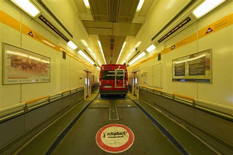 tunnel calais dover